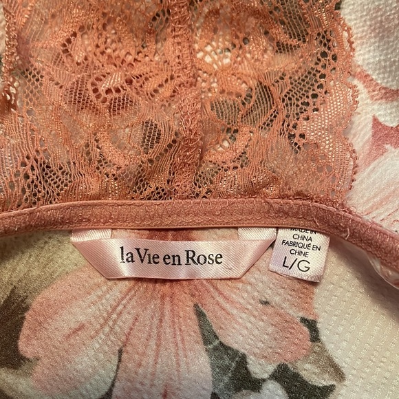 Ladies Nightie - Picture 4 of 5